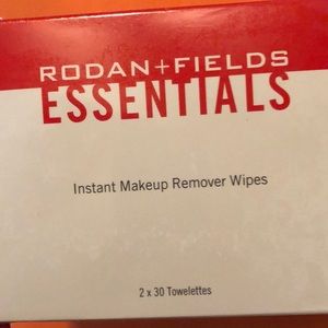 Rodan and Fields Instant Makeup Remover Wipes